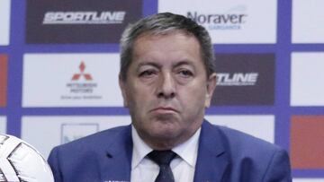 Méndez explica la encuesta para la reducción de sueldos