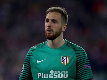 MADRID, SPAIN - MARCH 15: Goalkeeper Jan Oblak of Atletico is seen during the UEFA Champions League Round of 16 second leg match between Club Atletico de Madrid and Bayer Leverkusen at Vicente Calderon Stadium on March 15, 2017 in Madrid, Spain.  (Photo by Lars Baron/Bongarts/Getty Images)