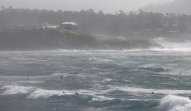 El mal tiempo y un 60 hacen a Clark campeón en Pebble Beach