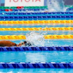 Teresa Perales se recupera de la luxación y vuelve con diplomas