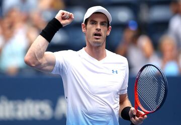 Andy Murray (Glasgow, Escocia, 33 años), el cuarto Beatle del tenis, lucha aún por sumar más triunfos en Grand Slams. Se recupera de una lesión pélvica para intentar aumentar una cifra que inició ante el suizo George Bastl en Wimbledon 2005, una plaza en la que levantó dos veces el título (2013 y 2016). Su otro gran hito hasta la fecha lo logró en el US Open de 2012. Lleva sin jugar en Grand Slams desde que perdió en primera ronda de Australia frente a Roberto Bautista en 2018.  