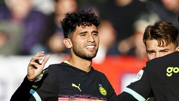 Ricardo Pepi celebra su gol con el PSV