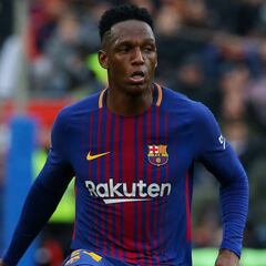 Mina suma 45 minutos más en victoria del Barça ante Sundowns