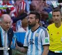 El momentazo entre Lavezzi y Sabella con un bidón de agua en mitad de un partido del Mundial