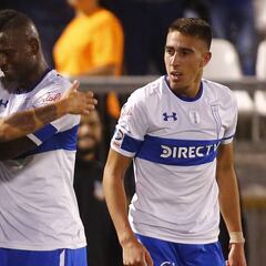 Católica vence a La Calera y se afirma en el Torneo Nacional