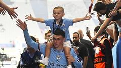 Foden le crea una cuenta de Instagram a su hijo y el Wey ya supera los 2 millones de seguidores