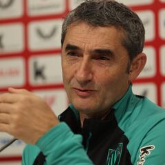 Valverde regatea el tema de su futuro: “Todo son siempre buenas intenciones”