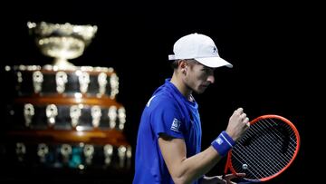 Tennis - Davis Cup - Final - Australia v Italy - Palacio de deportes Martin Carpena, Malaga, Spain - November 26, 2023 Italy's Matteo Arnaldi reacts during his singles match against Australia's Alexei Popyrin REUTERS/Jon Nazca