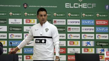 10/05/22 
 ELCHE 
 RUEDA DE PRENSA
 FRANCISCO 
 
 