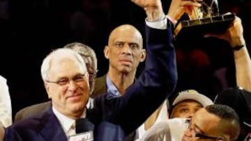 Phil Jackson medita sobre su retirada