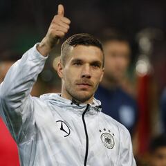 Lukas Podolski ya habría dado el 'sí' para jugar con Querétaro