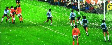 Argentina 1978: Kempes da el ansiado triunfo a la albiceleste