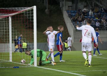 0-5. Iago Aspas celebr¨® el quinto gol.