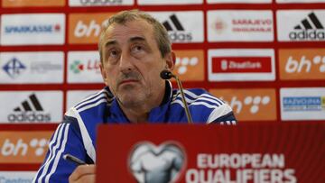 Mehmed Bazdarevic, seleccionador de Bosnia.