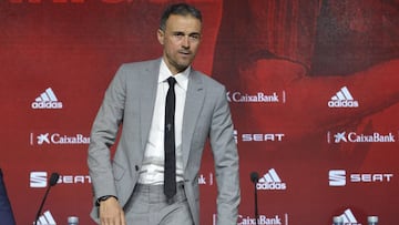 Luis Enrique se baja el sueldo