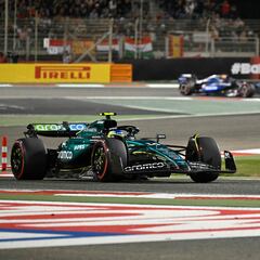 El Aston Martin se queda corto