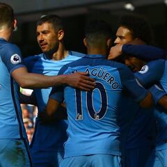 City y Liverpool ganan en su lucha por entrar a la Champions