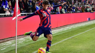 COLUMBUS, OHIO - JANUARY 27: Christian Pulisic #10 of the United States makes a corner kick in the second half during the World Cup qualifying game against El Salvador at Lower.com Field on January 27, 2022 in Columbus, Ohio.   Emilee Chinn/Getty Images/A