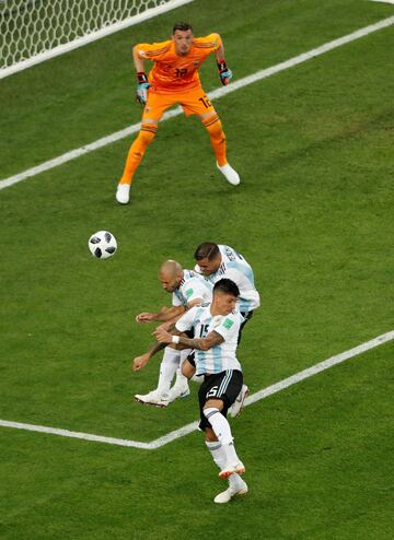 Javier Mascherano y Enzo Perez.