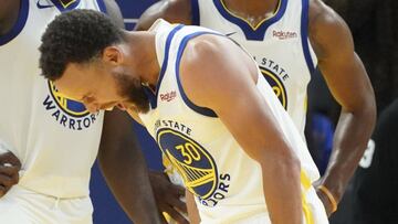 Stephen Curry, base de Golden State Warriors, tras la lesión ante Phoenix Suns.