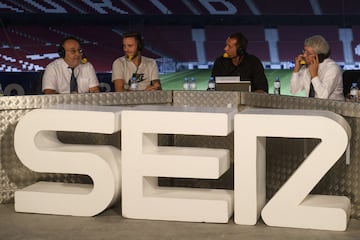 Alfredo Relaño, Saúl Ñíguez, Manu Carreño y Enrique Cerezo.