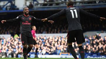 El Arsenal remonta el gol de Rooney y hunde más al Everton