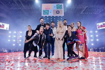 Los presentadores de los premios Los40 Music Awards 2022.