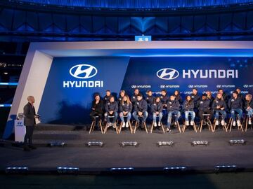 El Atlético de Madrid masculino y femenino recibió por parte de la marca de  Hyundai los nuevos vehículos de la presente temporada.