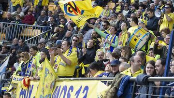 Aficionados del Villarreal.