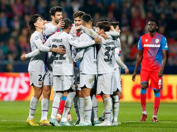 0-2. Ferran Torres celebra el segundo gol.