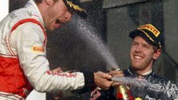 Jenson Button vuela, Fernando Alonso impresiona