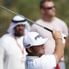 Cabrera-Bello es 2º bajo la niebla en Abu Dhabi