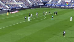 ¡De escorpión! La asistencia en la B de España que impacta