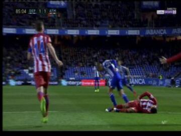 El brutal impacto en la cabeza de Fernando Torres