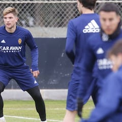 Raúl Guti va a ser duda hasta el final frente al Oviedo