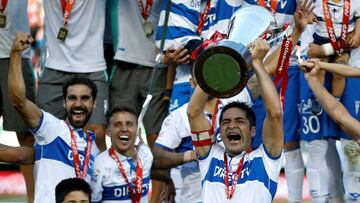 Católica habría ganado 3 de los últimos 4 títulos con torneo largo