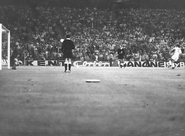 5 de julio de 1975. El Atlético de Madrid disputa su única final de Copa en su estadio. Fue contra el Real Madrid y con derrota en los penaltis tras un empate a cero.