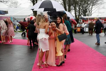 Glamour, fiesta y alcohol en el Grand National