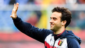 Rossi tiene un año y medio sin jugar, desde su última aparición con el Genoa, pero sigue en búsqueda de un club que le de una nueva oportunidad, a pesar de su historial de lesiones. En su mejor momento, fue un delantero letal con el Villarreal, mientras que también jugó para el Manchester United.