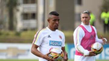 El lateral de Nacional recibi&oacute; su primera convocatoria a la Selecci&oacute;n Colombia.