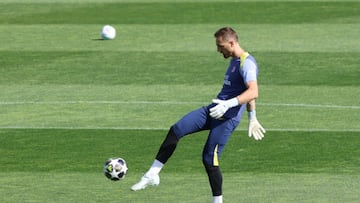 Oblak, en la sesión de entrenamiento del Atlético.