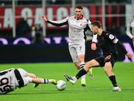 Five months later, the Mexican striker returned to the field after overcoming an injury to his right ankle.