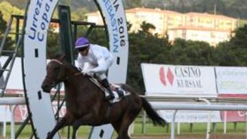 <b>EMOCIÓN. </b>Un instante de la Copa de Oro en San Sebastián.