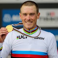 Dennis: “Por un día me siento el tío más rápido del mundo”