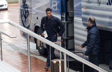 Jude Bellingham llegando al hotel en Manchester. 