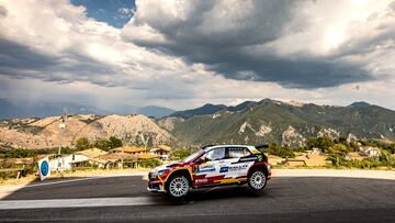 Efrén Llarena regresa al podio en Roma