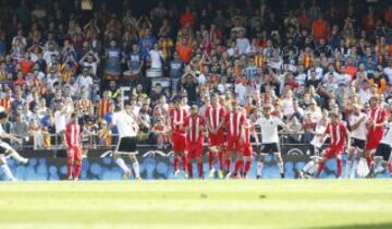 Dani Parejo marcó el 1-0 de falta directa.