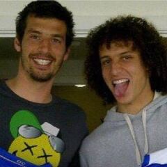 Perone se entrena con David Luiz durante el confinamiento