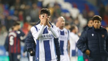 Alex Valle pide perdón a los aficionados desplazados a Eibar.