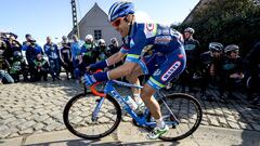 Antoine Demoitie corre con los colores del Wanty-Groupe Gobert durante la E3 Harelbeke de 2016. D&iacute;as despu&eacute;s perder&iacute;a la vida tras ser atropellado por una moto en la Gante-Wevelgem.